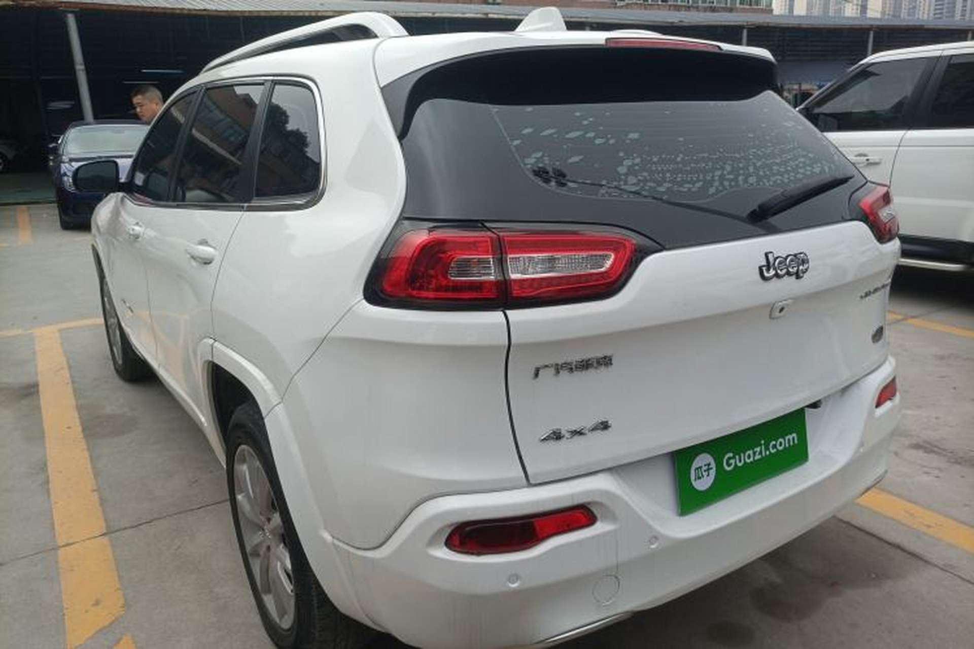 Used Jeep Cherokee 2017 2.4L Professional Smart Edition Exterior 2