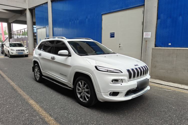 Used Jeep Cherokee 2017 2.4L Professional Smart Edition Exterior 2