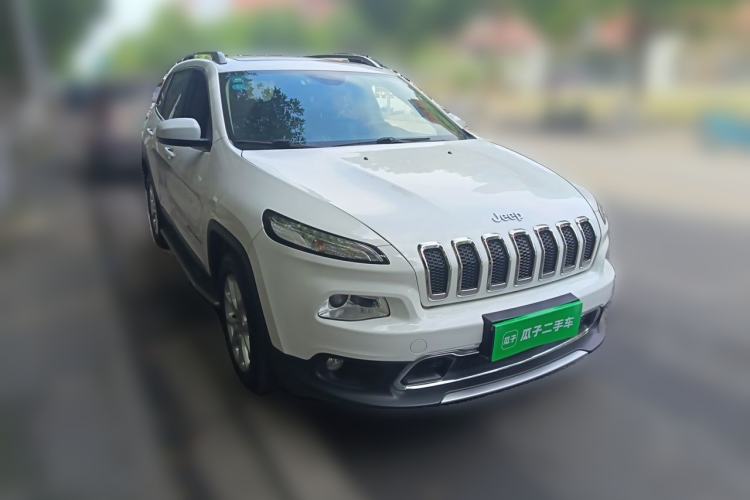 Used Jeep Cherokee 2017 2.4L Leading Smart Edition Exterior 2