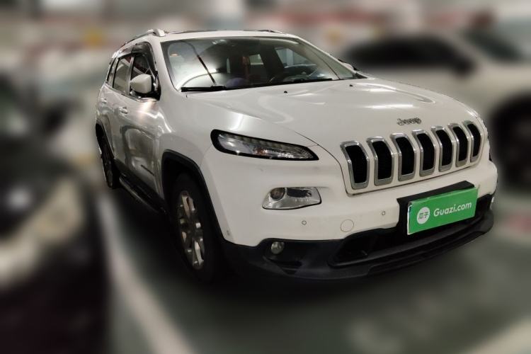 Used Jeep Cherokee 2017 2.4L Leading Edition Exterior 2