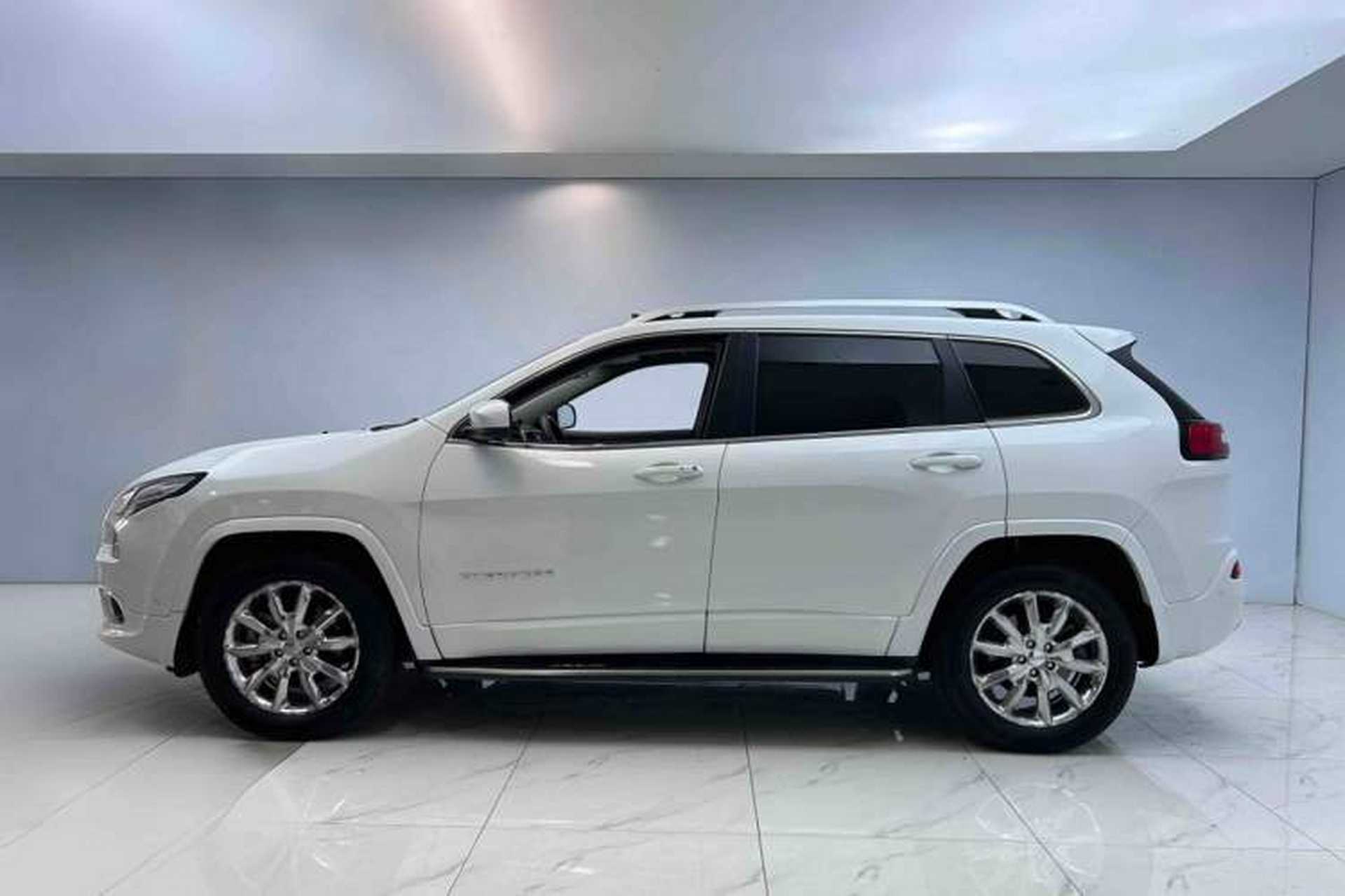 Used Jeep Cherokee 2017 2.4L Superior Edition Exterior 3
