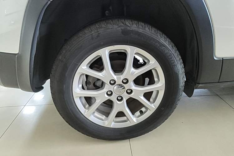 Used Jeep Cherokee 2017 2.4L Leading Smart Edition Exterior 5
