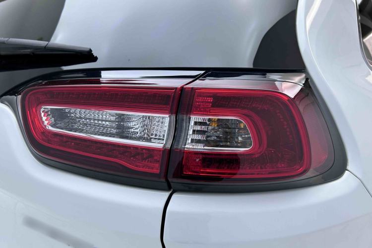 Used Jeep Cherokee 2017 2.4L Superior Edition Exterior 7