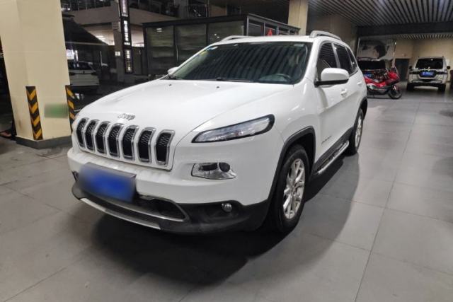 Used Jeep Cherokee 2017 2.0L Superior Edition