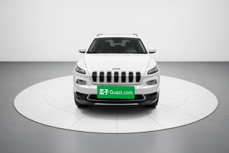 Used Jeep Cherokee 2017 2.0L Superior Edition Front