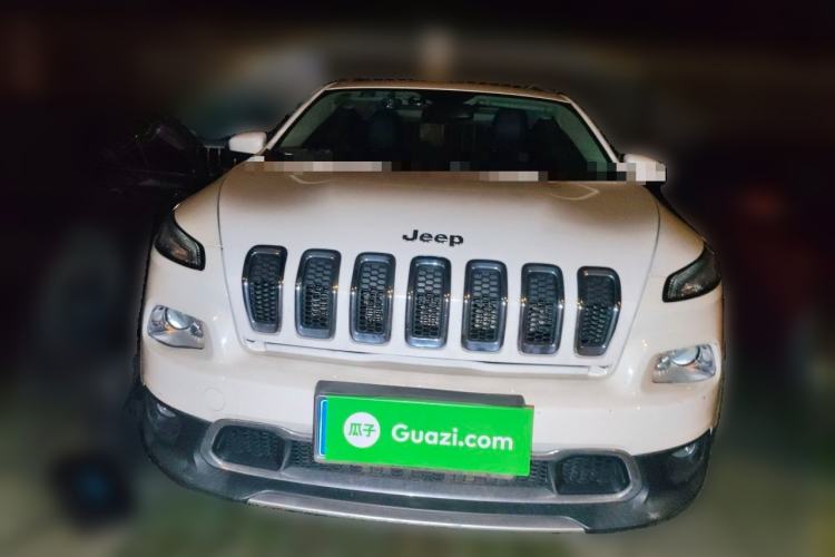 Used Jeep Cherokee 2017 2.0L Superior Edition Front