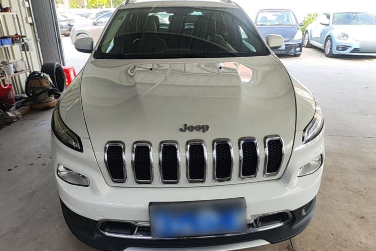 Used Jeep Cherokee 2017 2.4L Leading Smart Edition Front