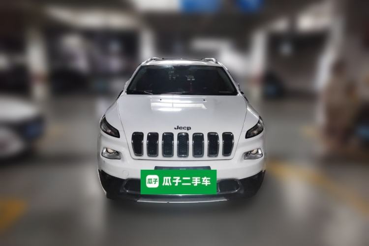 Used Jeep Cherokee 2017 2.0L Superior Edition Front