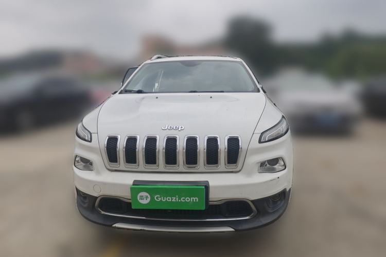Used Jeep Cherokee 2017 2.0L Superior Edition Front