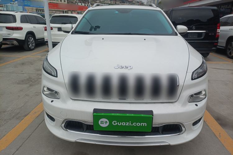 Used Jeep Cherokee 2017 2.4L Professional Smart Edition Front