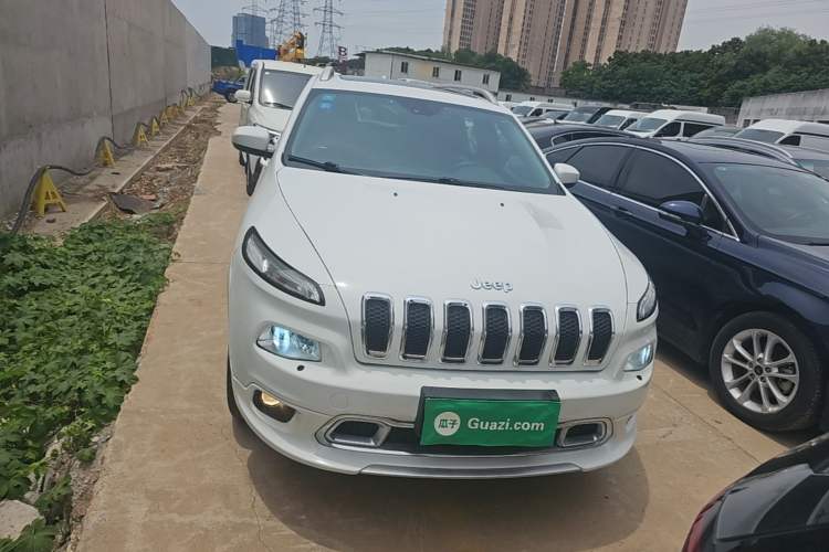 Used Jeep Cherokee 2017 2.4L Excellence Edition Front
