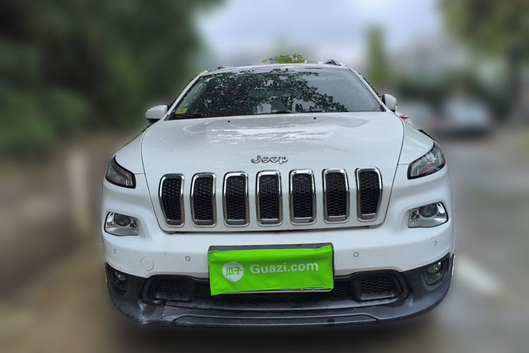 Used Jeep Cherokee 2017 2.0L Superior Edition Front