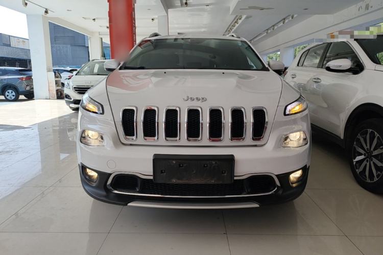 Used Jeep Cherokee 2017 2.4L Leading Edition Front