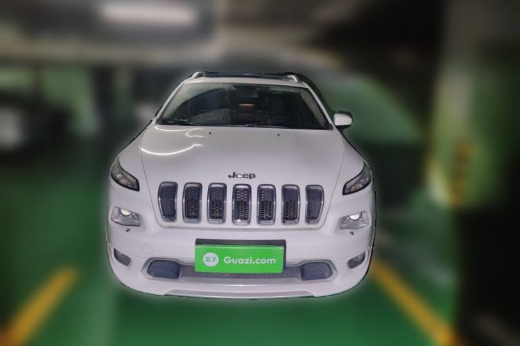 Used Jeep Cherokee 2017 2.4L Professional Smart Edition Front