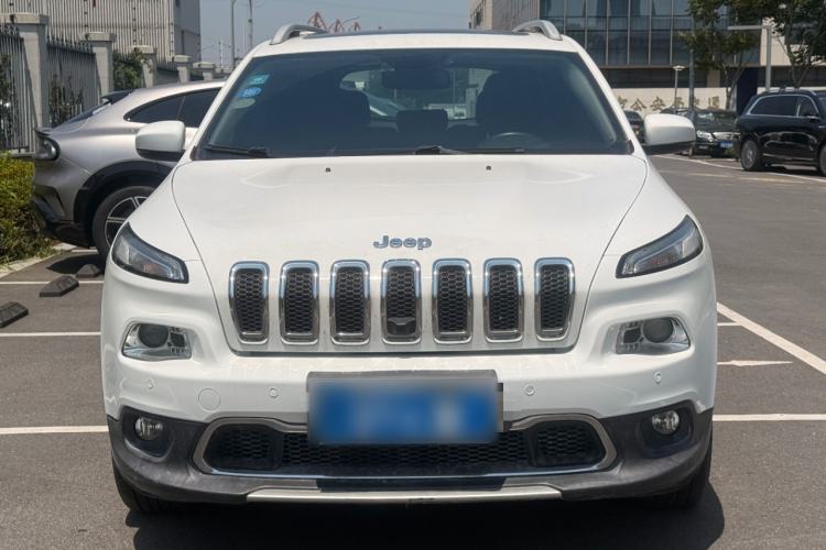 Used Jeep Cherokee 2017 2.4L Leading Smart Edition Front