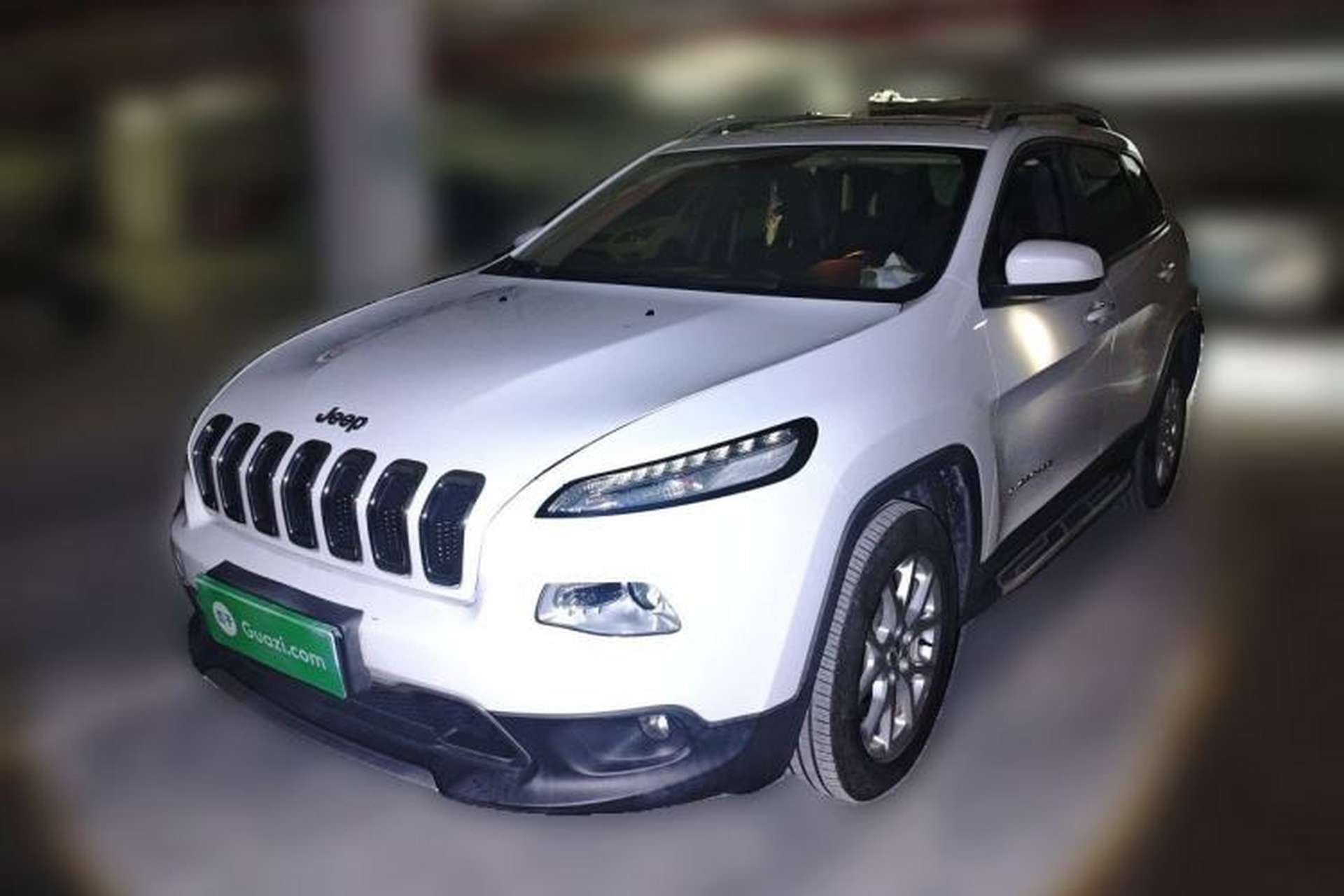 Used Jeep Cherokee 2017 2.0L Superior Edition Front Left 45 Deg