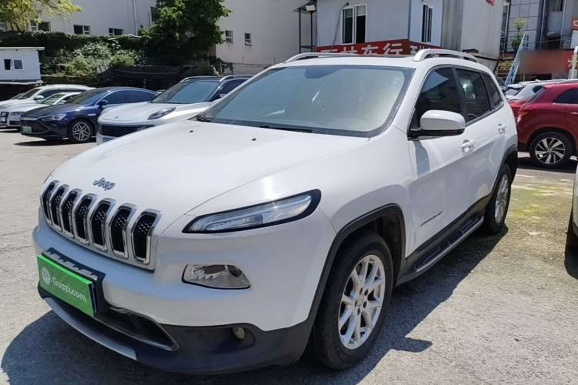 Used Jeep Cherokee 2017 2.4L Leading Edition Front Left 45 Deg