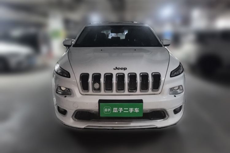 Used Jeep Cherokee 2017 2.4L Professional Smart Edition Front