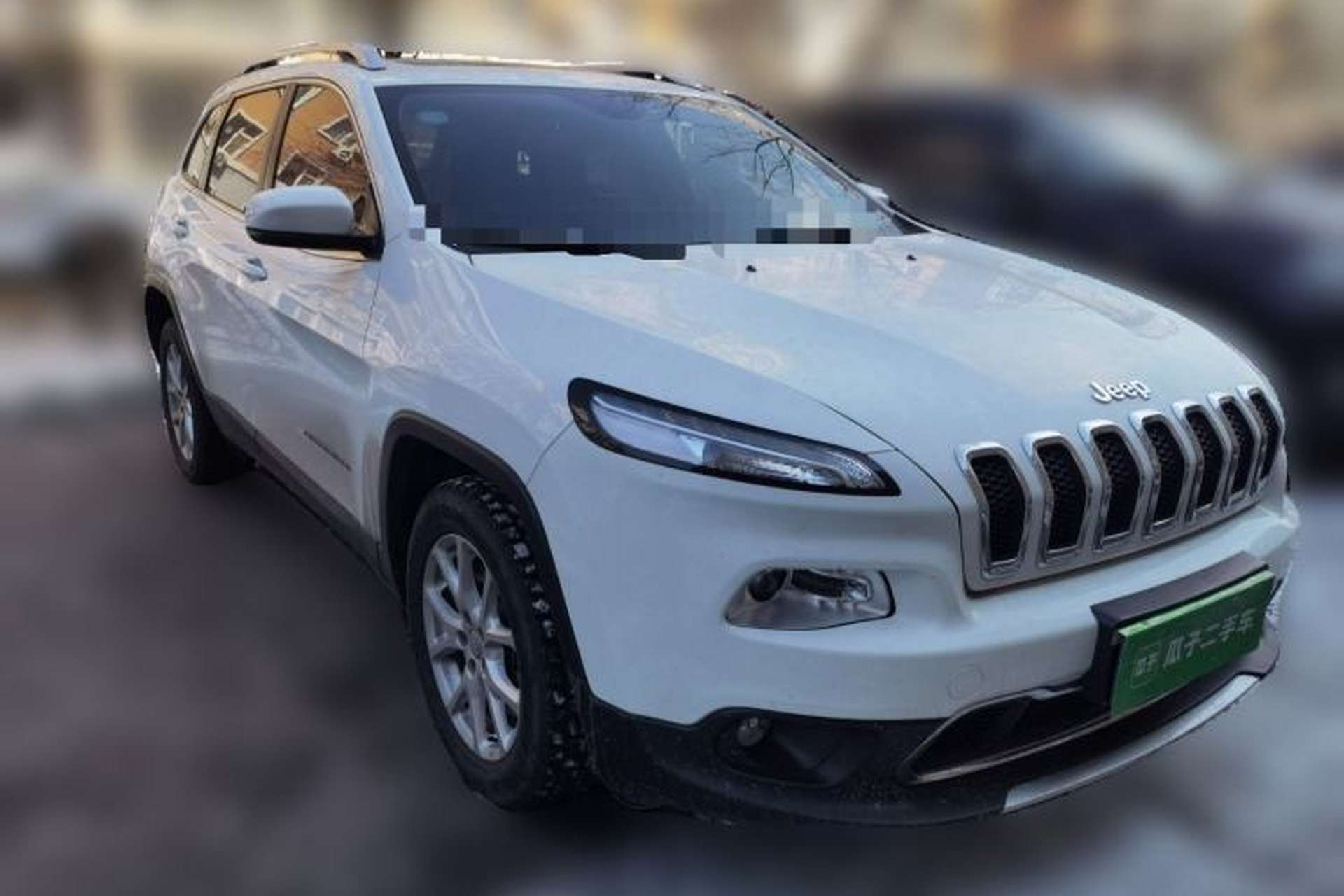 Used Jeep Cherokee 2017 2.0L Superior Edition Front Right 45 Deg