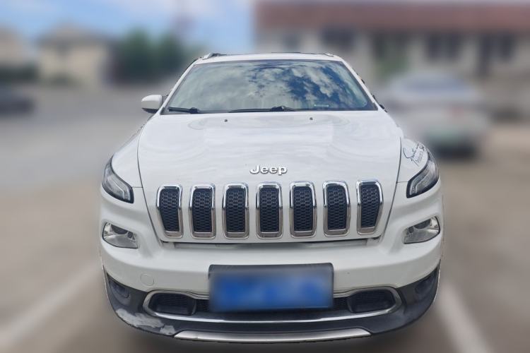 Used Jeep Cherokee 2017 2.0L Superior Edition Front