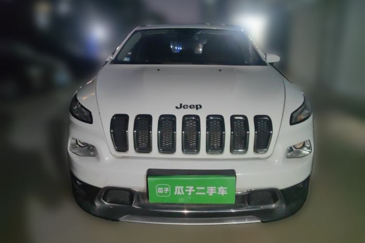 Used Jeep Cherokee 2017 2.0L Superior Edition Front