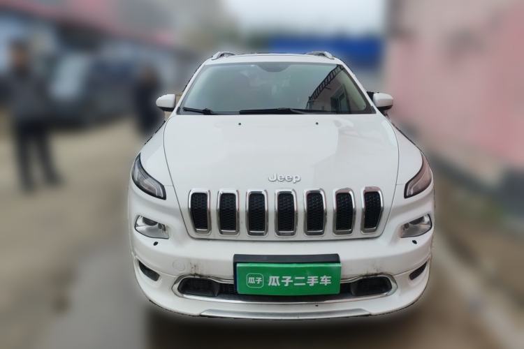 Used Jeep Cherokee 2017 2.4L Professional Smart Edition Front