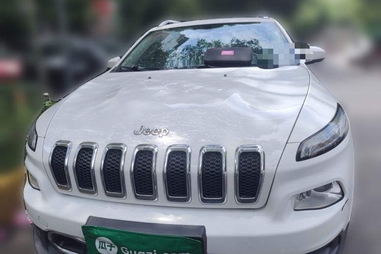 Used Jeep Cherokee 2017 2.0L Superior Edition Front