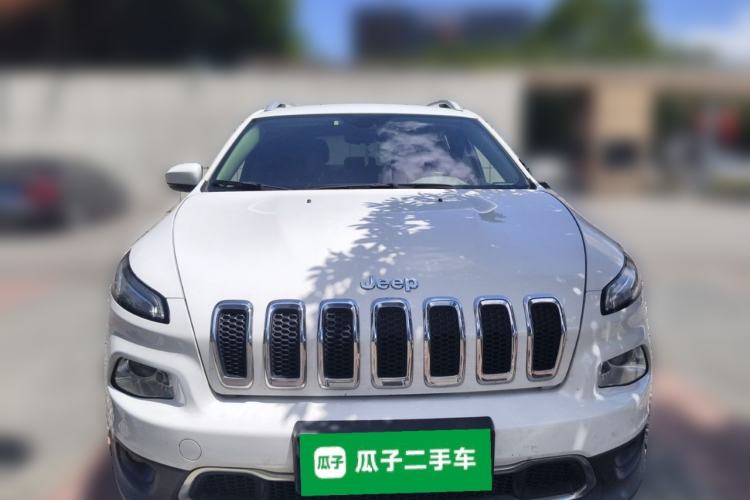 Used Jeep Cherokee 2017 2.0L Leading Edition Front