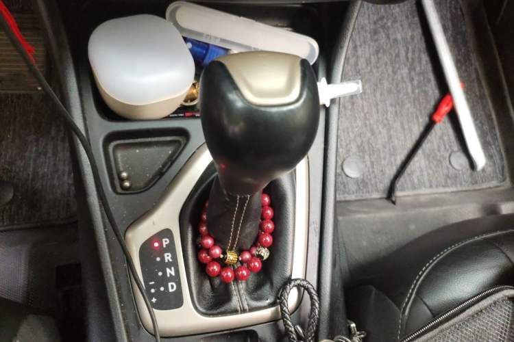 Used Jeep Cherokee 2017 2.0L Superior Edition Gear Lever