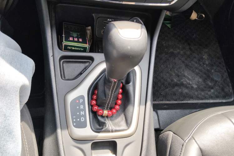 Used Jeep Cherokee 2017 2.0L Superior Edition Gear Lever