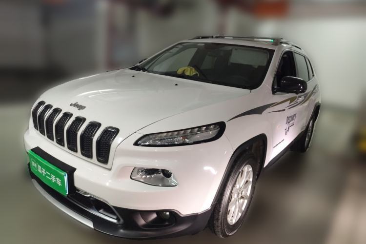 Used Jeep Cherokee 2017 2.4L Leading Edition Guazi used car, China used car export, Used car for sale, Used  cars, Cheapest cars for sale