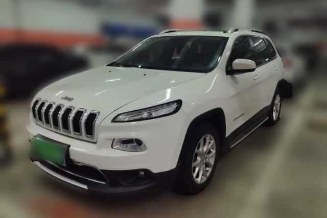 Used Jeep Cherokee 2017 2.0L Superior Edition