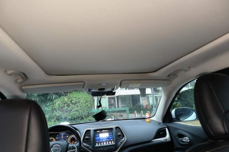 Used Jeep Cherokee 2017 2.0L Superior Edition Headliner