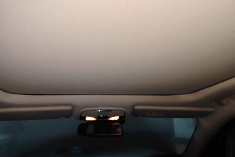 Used Jeep Cherokee 2017 2.4L Leading Edition Headliner