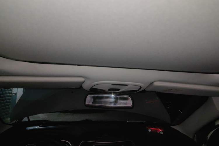 Used Jeep Cherokee 2017 2.0L Superior Edition Headliner