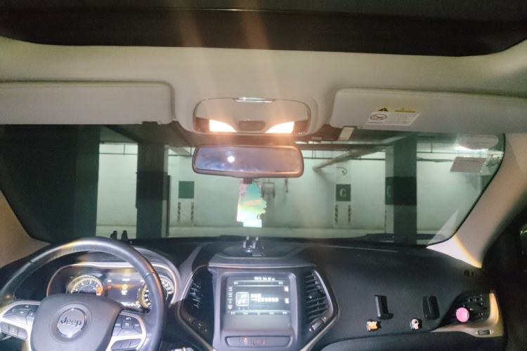 Used Jeep Cherokee 2017 2.4L Leading Smart Edition Headliner