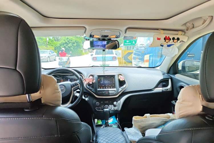 Used Jeep Cherokee 2017 2.0L Superior Edition Headliner