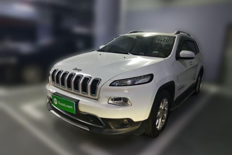 Used Jeep Cherokee 2017 2.4L Leading Edition Guazi used car, China used car export, Used car for sale, Used cars, Cheapest cars for sale