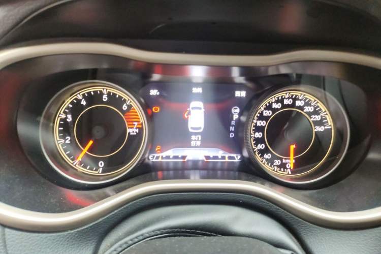 Used Jeep Cherokee 2017 2.0L Superior Edition Instrument Cluster