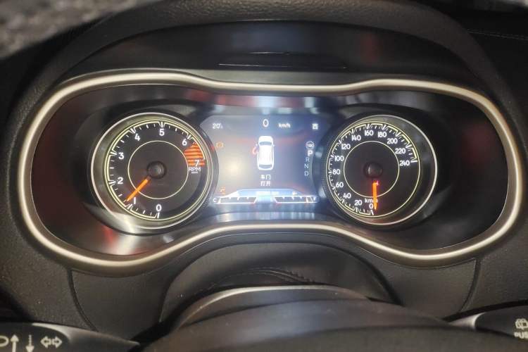 Used Jeep Cherokee 2017 2.0L Superior Edition Instrument Cluster