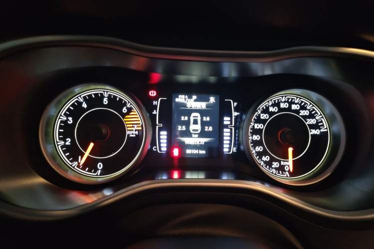 Used Jeep Cherokee 2017 2.4L Leading Edition Instrument Cluster