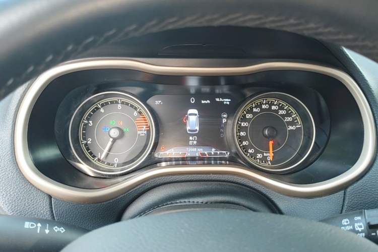 Used Jeep Cherokee 2017 2.0L Superior Edition Instrument Cluster