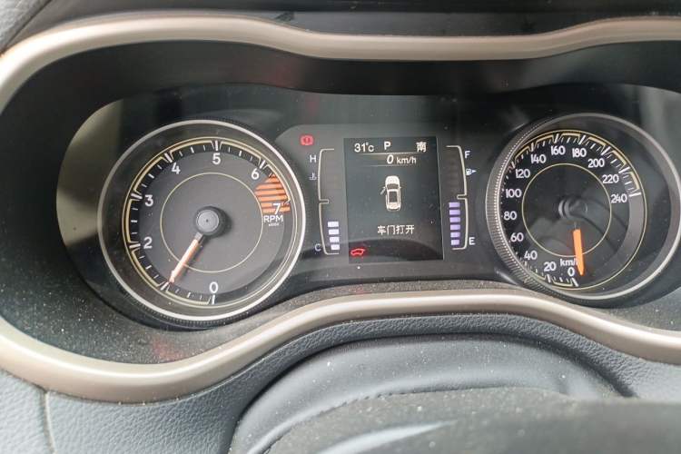 Used Jeep Cherokee 2017 2.4L Leading Edition Instrument Cluster