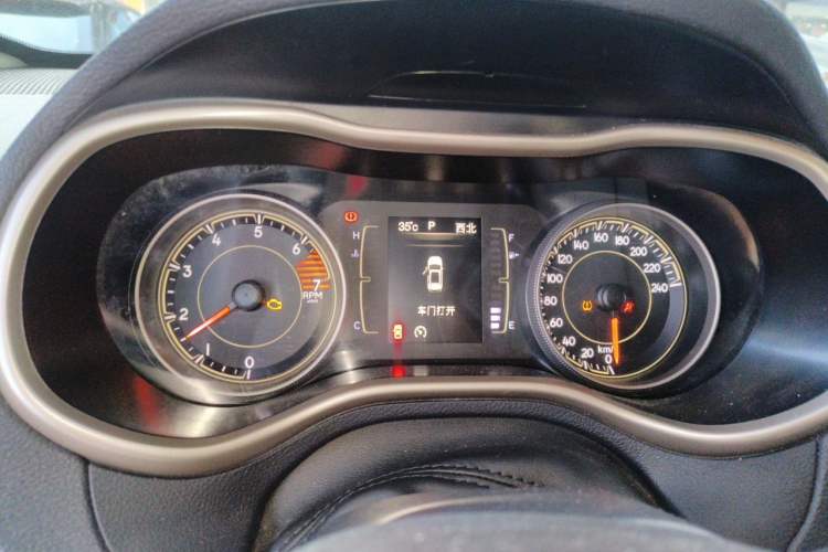Used Jeep Cherokee 2017 2.4L Leading Edition Instrument Cluster