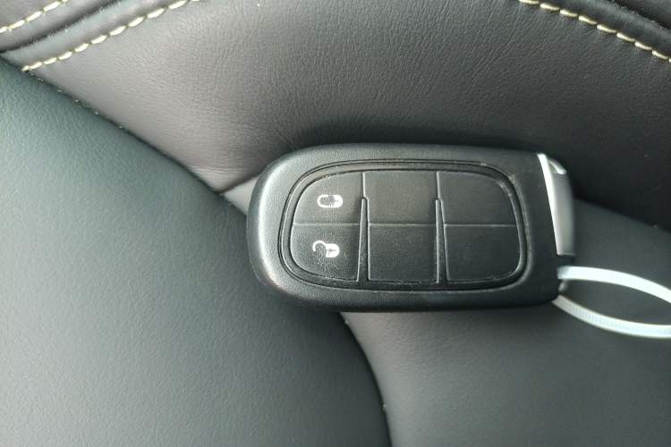 Used Jeep Cherokee 2017 2.4L Professional Smart Edition Interior 1