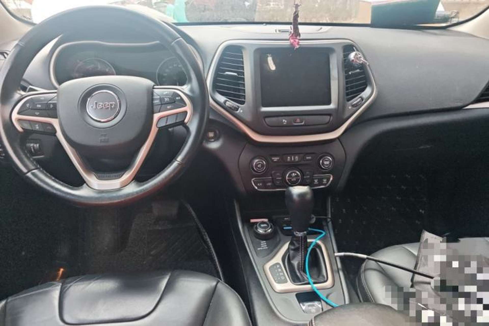 Used Jeep Cherokee 2017 2.4L Professional Smart Edition Interior 2