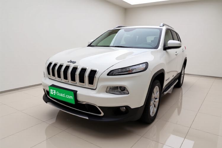 Gebrauchter Jeep Cherokee 2017 2.0L Superior Edition Guazi used car, China used car export, Used car for sale, Used  cars, Cheapest cars for sale
