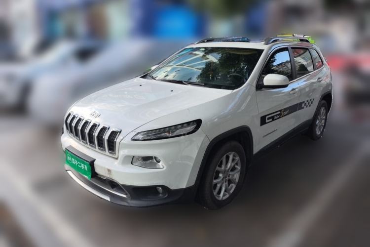 Used Jeep Cherokee 2017 2.4L Leading Edition Guazi used car, China used car export, Used car for sale, Used  cars, Cheapest cars for sale