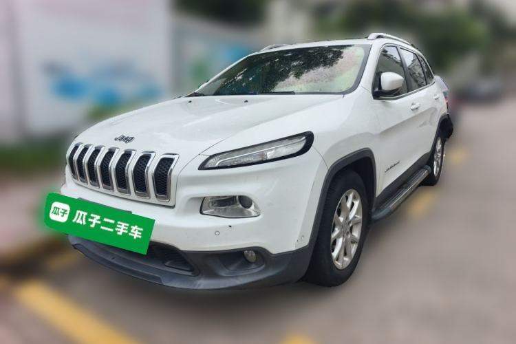 Used Jeep Cherokee 2017 2.4L Leading Edition Guazi used car, China used car export, Used car for sale, Used cars, Cheapest cars for sale