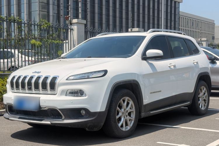 Used Jeep Cherokee 2017 2.4L Leading Smart Edition Guazi used car, China used car export, Used car for sale, Used cars, Cheapest cars for sale